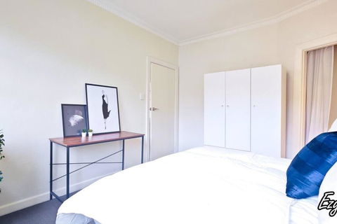 MCG 1BR Apartment For Family - ACT Tourism 1
