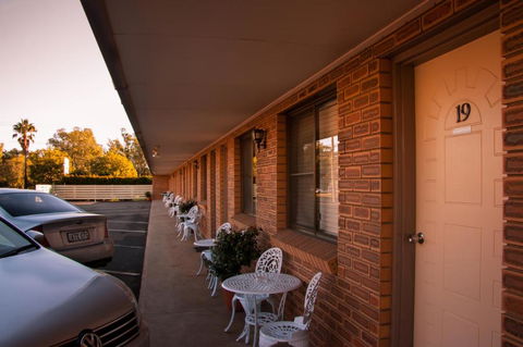 Mid Town Inn Narrabri - ACT Tourism 3