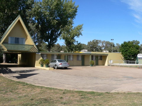 Millers Cottage Motel - ACT Tourism 2