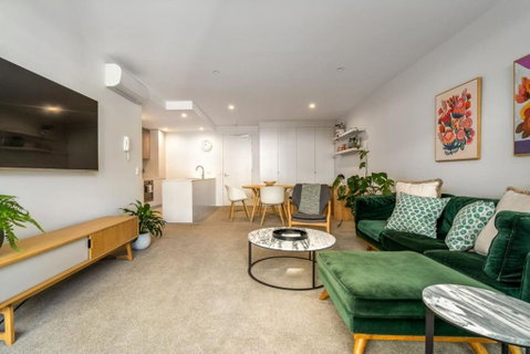 Modish Apartment Near Parliamentary Triangle - ACT Tourism 1