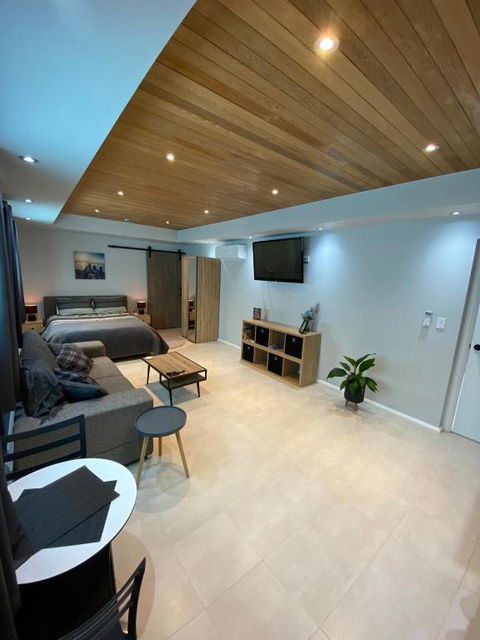 Mindarie Beachside Studio - ACT Tourism 0