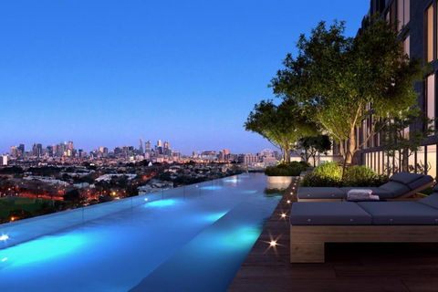 Modern 1-Bed & City Views, Steps From Racecourse - ACT Tourism 0