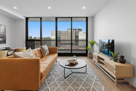 Modern Apartment On Burgundy Precinct & Parklands - ACT Tourism 0