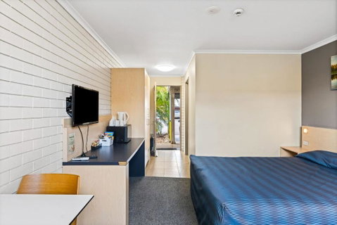 Morayfield Tavern - ACT Tourism 0