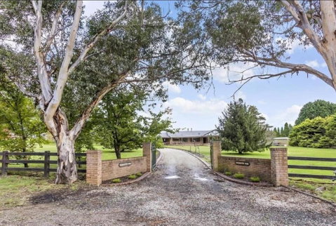 Mountain Culture Farm Stay - Pet Friendly - ACT Tourism 1