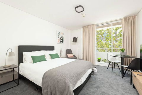 MP303 - Studio Apartment, Military Road, Cremorne - ACT Tourism 0