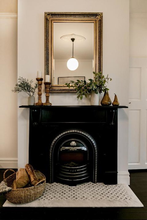 Narraweema Guesthouse - Historic Luxury BnB Retreat - ACT Tourism 3