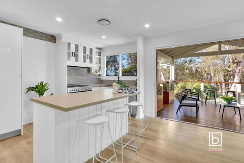 Natuna Lakeside Retreat - ACT Tourism 1