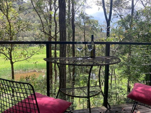 Nature Retreat & Artists Studio 90mins From Sydney - ACT Tourism 0