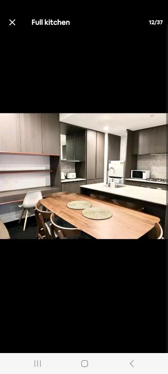 NESUTO DOCKLANDS - ACT Tourism 1