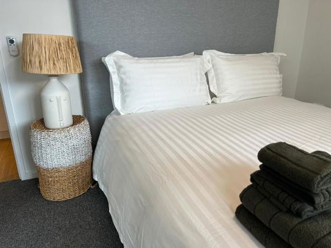 NEW BOUTIQUE 1bd Apt - ACT Tourism 3