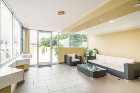 NEW! Ideal 1BR Beachside Studio With Pool - ACT Tourism 2