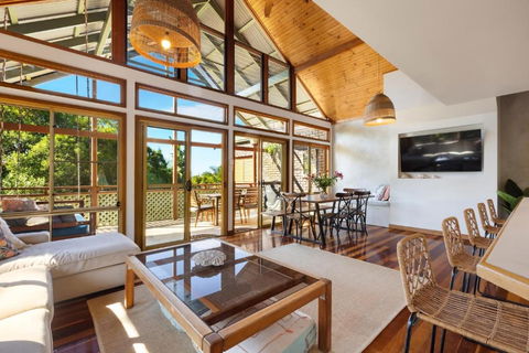 NEW Luxury Angourie Villa! Dream Location, WiFi ++ - ACT Tourism 0