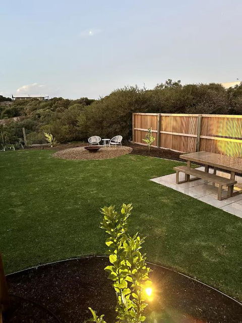 NEW Magpie Sands - 3 Bedroom Home - Downstairs Only, 1 Min Walk To Aldinga Beach - ACT Tourism 0