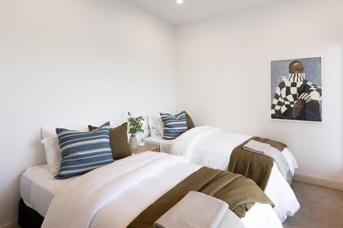 NEW Pleasant View Stays TORQUAY - ACT Tourism 2