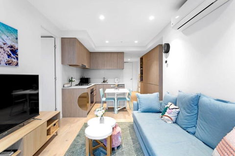 NEW Skyline View Luxury Apt Homey Heart Of ADL - ACT Tourism 1