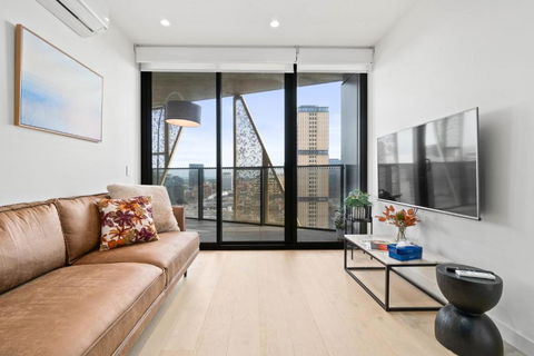 NEW Skyline View Luxury Apt Homey Heart Of ADL - ACT Tourism 0
