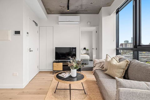 NEW Spectacular Views Southbank - ACT Tourism 2