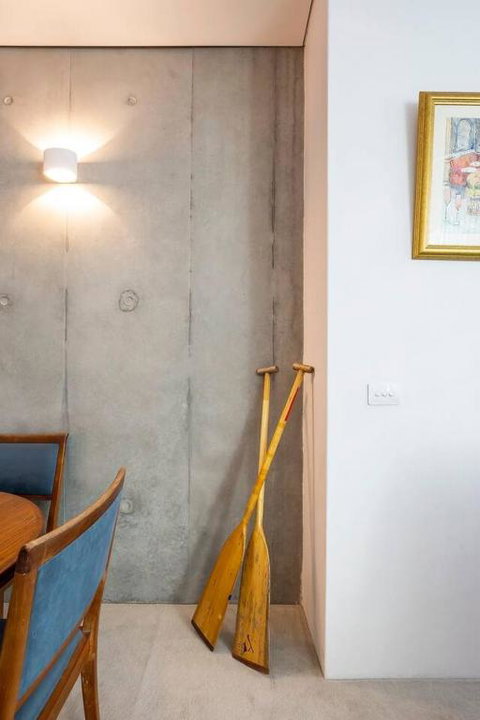 New York Warehouse Style In A Modern Passive House - ACT Tourism 3