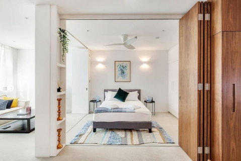 New York Warehouse Style In A Modern Passive House - ACT Tourism 0