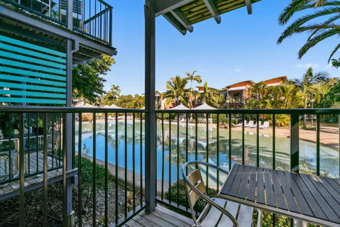 Noosa Lakes Resort - ACT Tourism 1