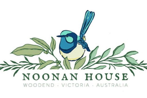 Noonan House, 5 Bedrooms. Hop & Skip To Town - ACT Tourism 1