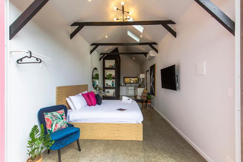 Nowra Studio Barn - ACT Tourism 2