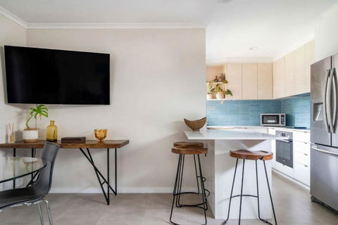 Oak Retreat Bliss By The Beach - ACT Tourism 1
