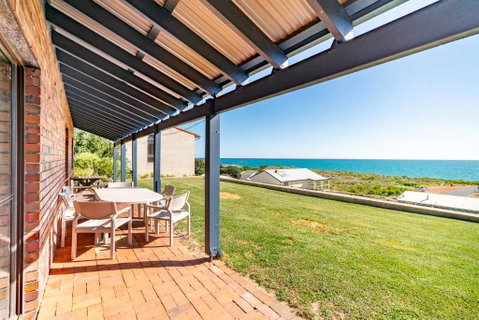 Ocean View Retreat - Best View In Town - ACT Tourism 2