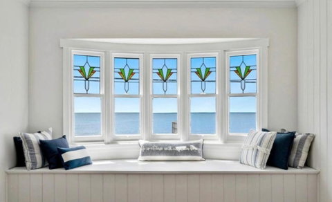 Ocean Views & City Convenience Perfect Getaway - ACT Tourism 0