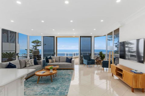 Ocean Vista Escape - A Lofty Beachfront Penthouse - ACT Tourism 0