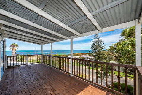 Ocean Vista Large Modern Home With Ocean Views - ACT Tourism 3