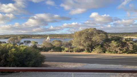 Off The Net - New Listing - Esplanade Property With Views Of The Channel - ACT Tourism 0