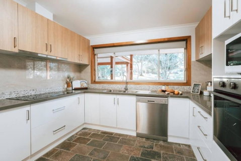Olinda Rise Retreat House Fire Bathtub And Brekky - ACT Tourism 3