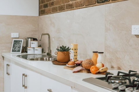 Olinda Sandstone Apartment 2 Bedroom Spa Bath - ACT Tourism 0