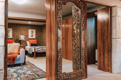 Olinda Sandstone Apartment 2 Bedroom Spa Bath - ACT Tourism 1