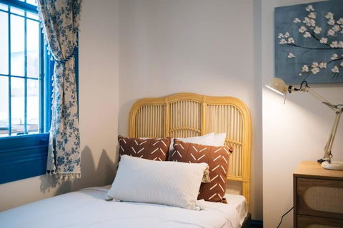 OnceUp A BlueMoon Terrace Nr CBD - ACT Tourism 3