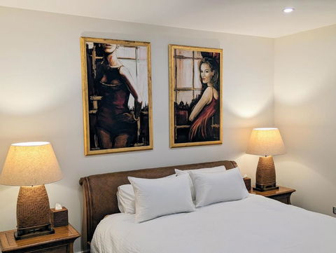 ONE Luxury Apartment - ACT Tourism 0