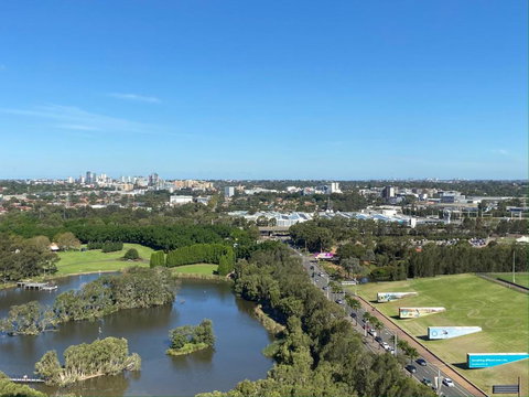 Parkside & City View In Sydney Olympic Park - ACT Tourism 1