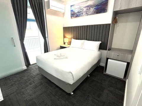 Palace Hotel Proserpine - ACT Tourism 3