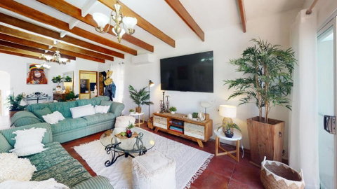 Palazzo On The Beach - Beachmere - ACT Tourism 2