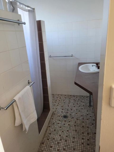 Palm And Pawn Motor Inn - ACT Tourism 2