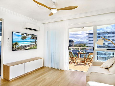 Palm Beach Renovated 1 Bedroom - ACT Tourism 1