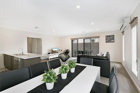 Palm Grove Beach House Dromana - ACT Tourism 2