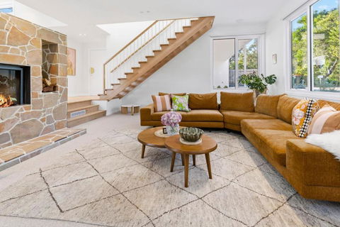 Palm Springs Hideaway - ACT Tourism 2