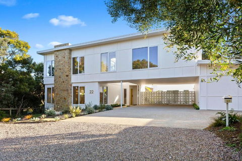 Palm Springs Hideaway - ACT Tourism 3