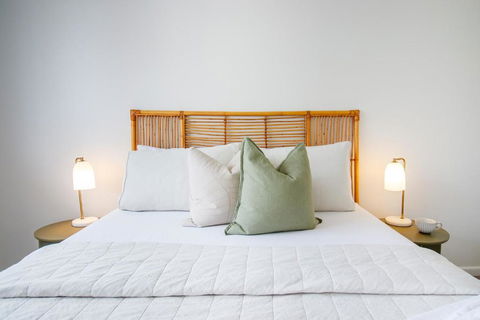 Palms On Tugun - ACT Tourism 1