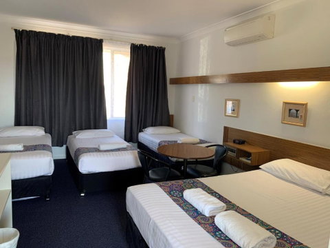 Panorama Motor Inn - ACT Tourism 3