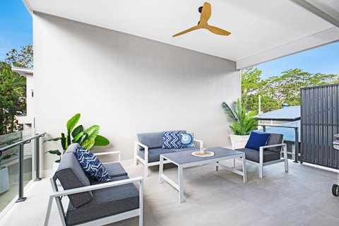 Park Avenue Terrace House Sleeps 9 - ACT Tourism 3