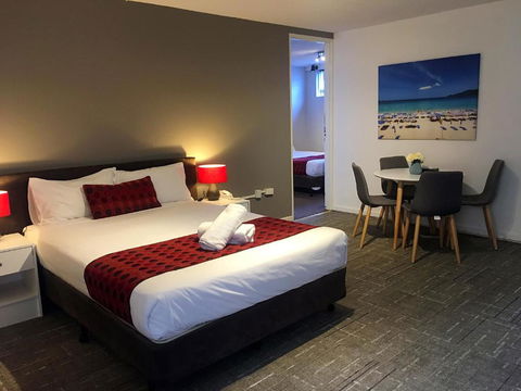 Parkdale Motor Inn - ACT Tourism 0